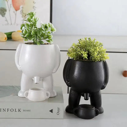 Ceramic Peeing Potted Gardening Pots